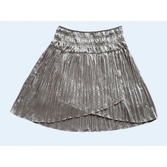 SUNDANCE Metallic Silver Pleated Hi Lo Skirt Size 8 - Picture 2 of 8